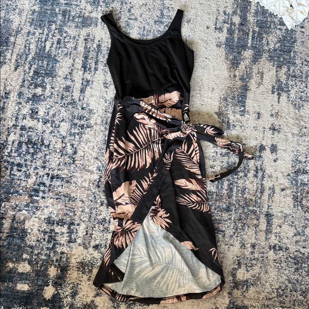 Black and Pink Leaf Print Dress